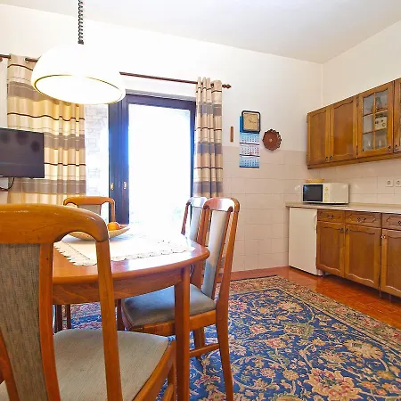 Velimir 421 Apartment Fazana