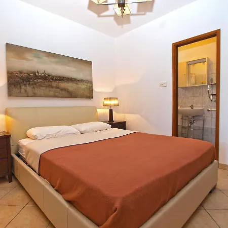 Velimir 421 Apartment *