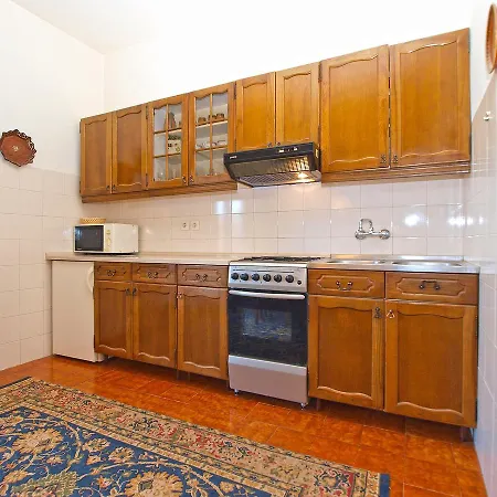 Velimir 421 Apartment
