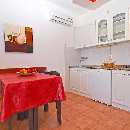 Apartment Velimir 421