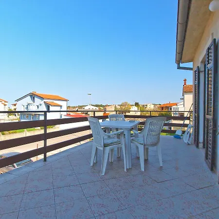 Apartment Velimir 421 Fazana